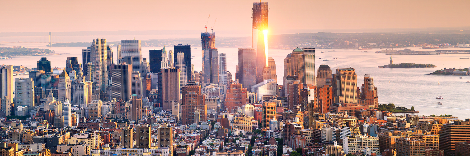 Hyatt-HONE-W038-New-York-City-at-Sunrise